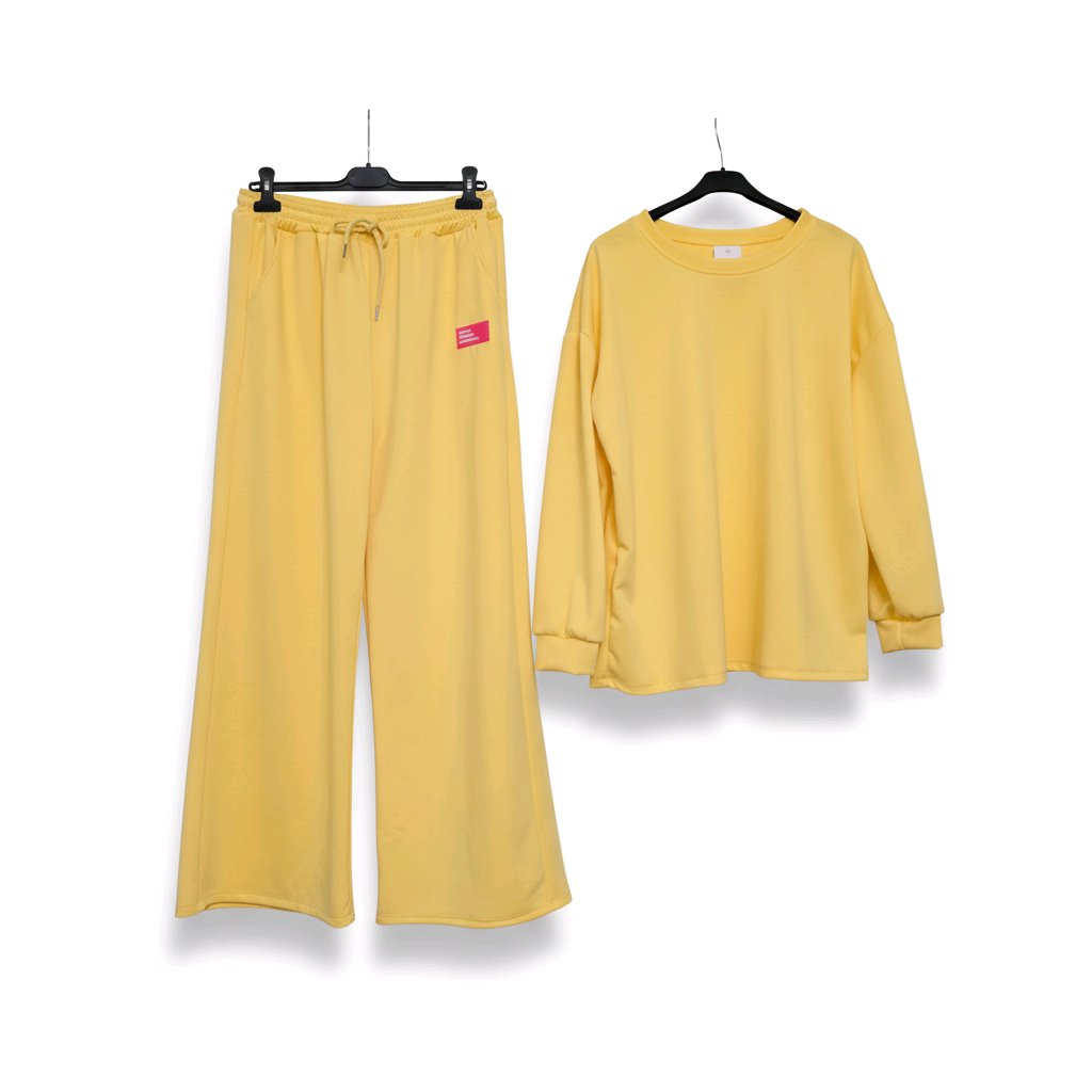 MONOCHROMATIC SWEAT SET