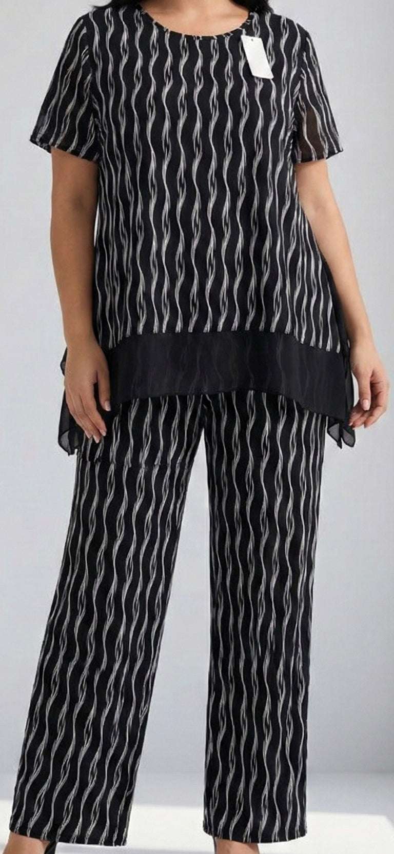 Set Short-sleeves blouse and trousers